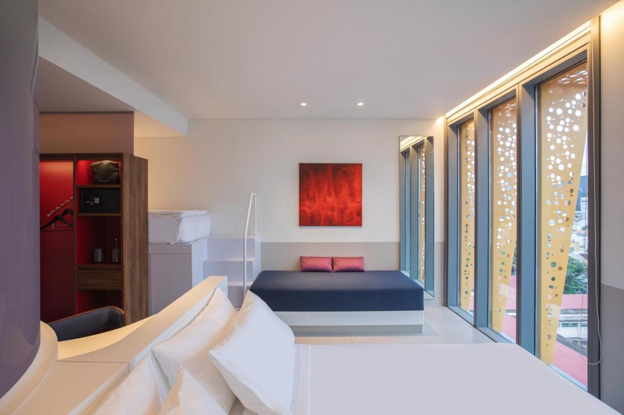 Wink Icon Hotel Danang Riverside - Luxury Suites - 24Hrs Stay & Rooftop Pool Bar Exterior foto