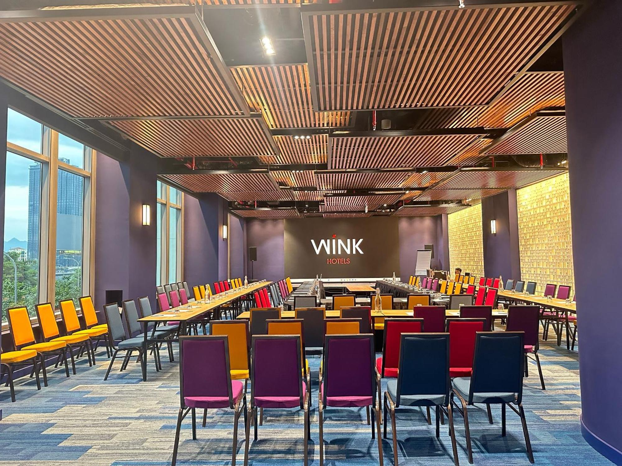 Wink Icon Hotel Danang Riverside - Luxury Suites - 24Hrs Stay & Rooftop Pool Bar Exterior foto